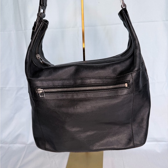 Gucci Black Leather Shoulder Bag - Picture 1 of 9